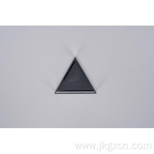 Black and white quartz triangle cuvettes